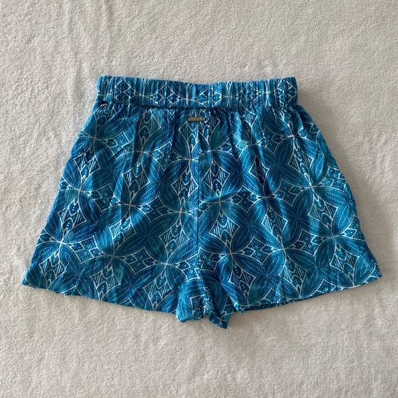 Hurley Teal Geometric Print Shorts - Picture 2 of 7